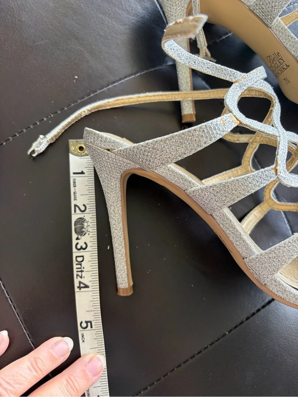 Belle Badgley Mischka Silver Glitter Cage Strappy High Heels Sandals Sz 7.5